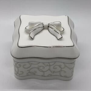 Wedgwood Bone China Trinket/Ring Box w/ Ribbon on Lid And Ring Cushion Insert.
